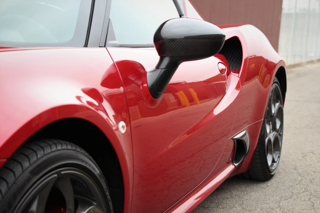 2015 Alfa Romeo 4C Coupe - Image 8 of 31