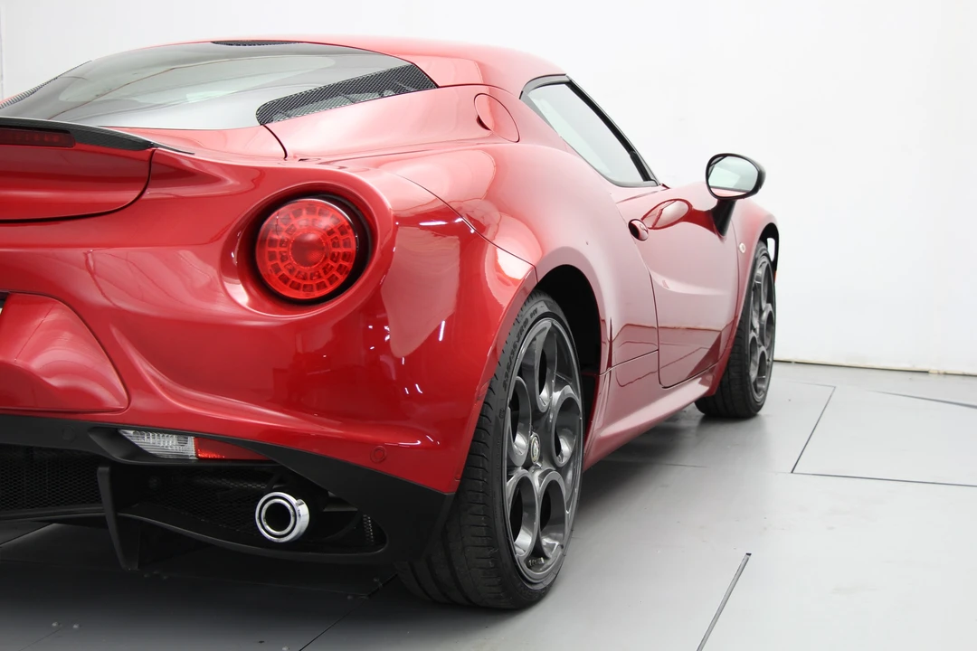 2015 Alfa Romeo 4C Coupe - Image 20 of 31