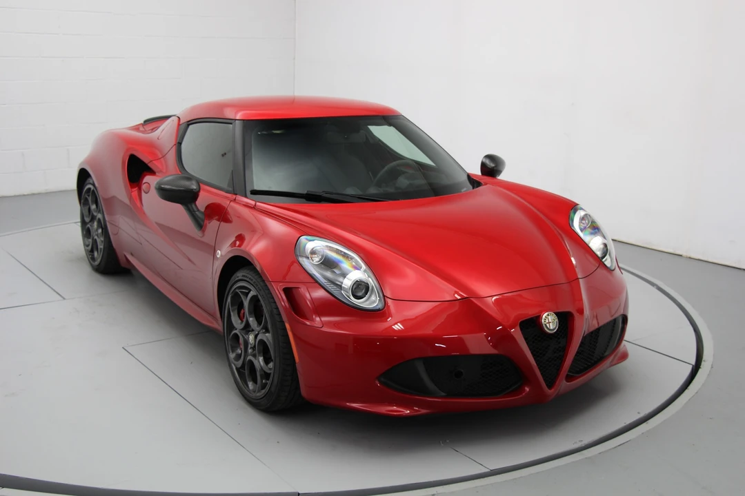 2015 Alfa Romeo 4C Coupe - Image 23 of 31