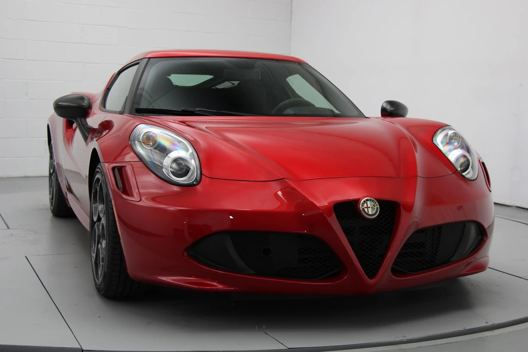 2015 Alfa Romeo 4C Coupe - Image 24 of 31