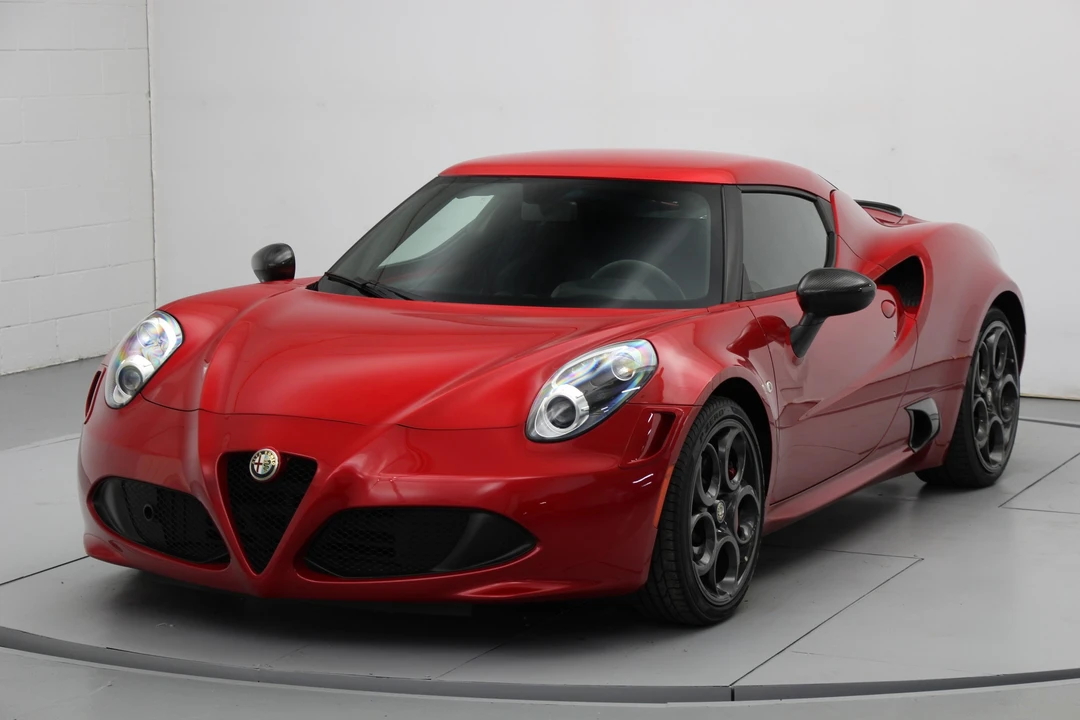 2015 Alfa Romeo 4C Coupe - Image 26 of 31