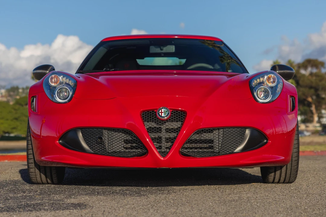 2015 Alfa Romeo 4C Coupe - Image 2 of 31
