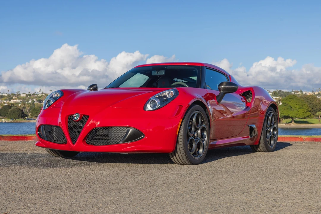 2015 Alfa Romeo 4C Coupe - Image 7 of 31