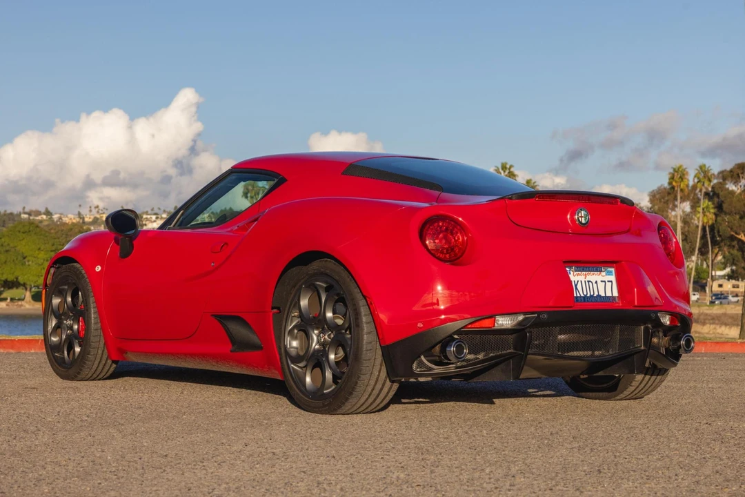 2015 Alfa Romeo 4C Coupe - Image 4 of 31