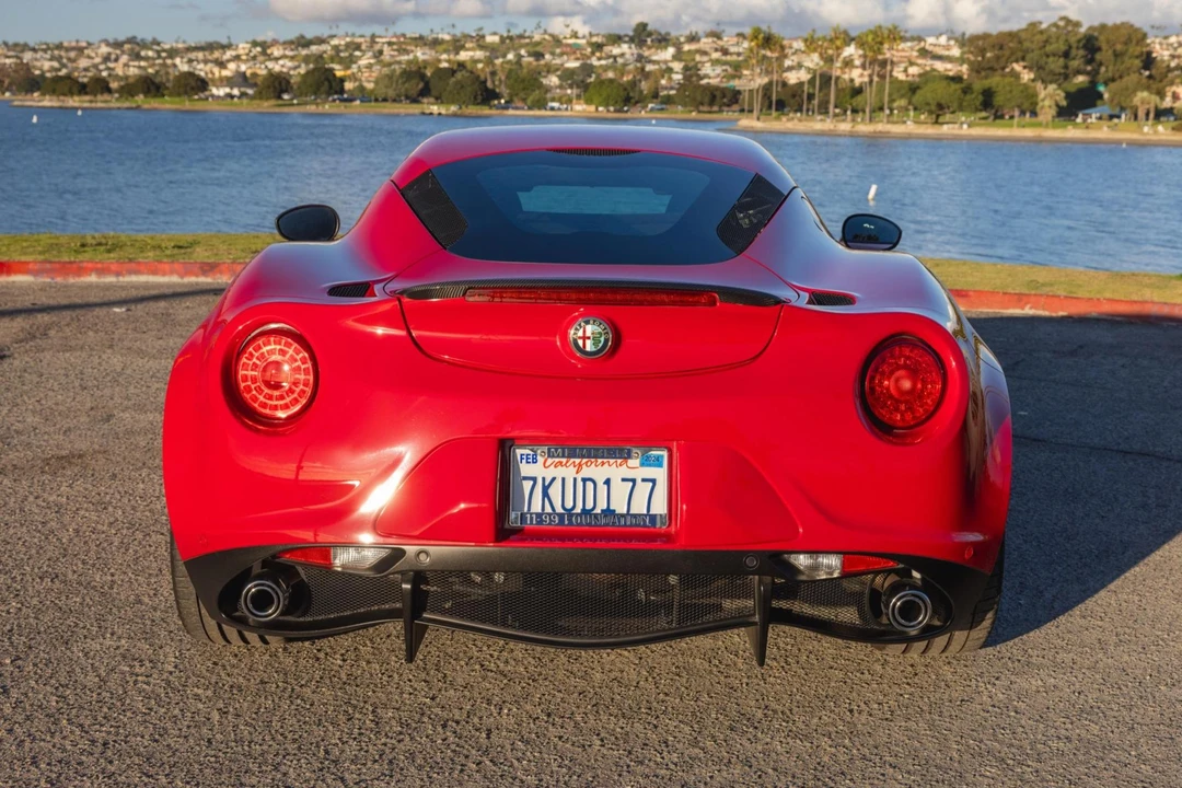2015 Alfa Romeo 4C Coupe - Image 5 of 31