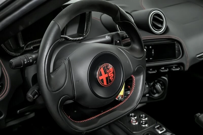 2015 Alfa Romeo 4C Coupe - Image 21 of 21
