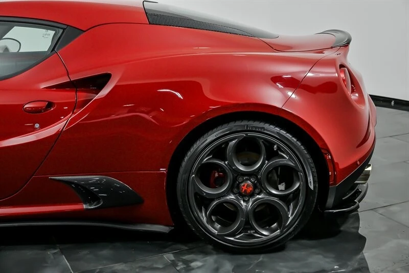 2015 Alfa Romeo 4C Coupe - Image 8 of 21