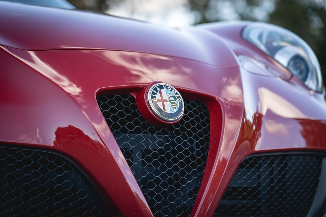 2015 Alfa Romeo 4C Coupe - Image 22 of 31
