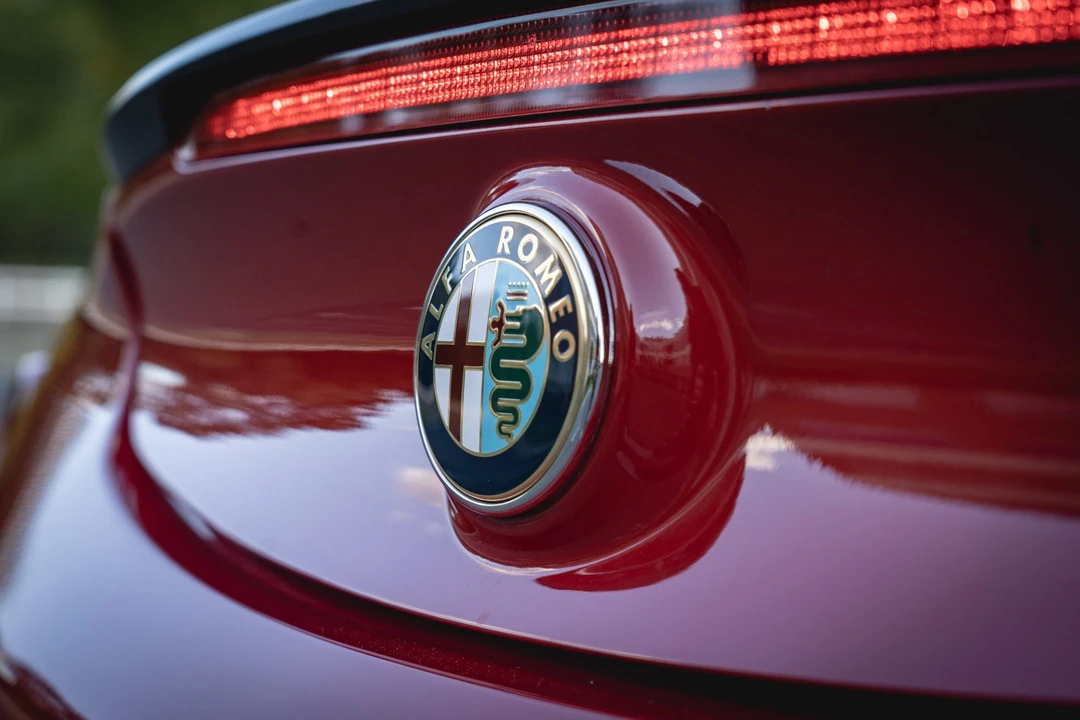 2015 Alfa Romeo 4C Coupe - Image 30 of 31