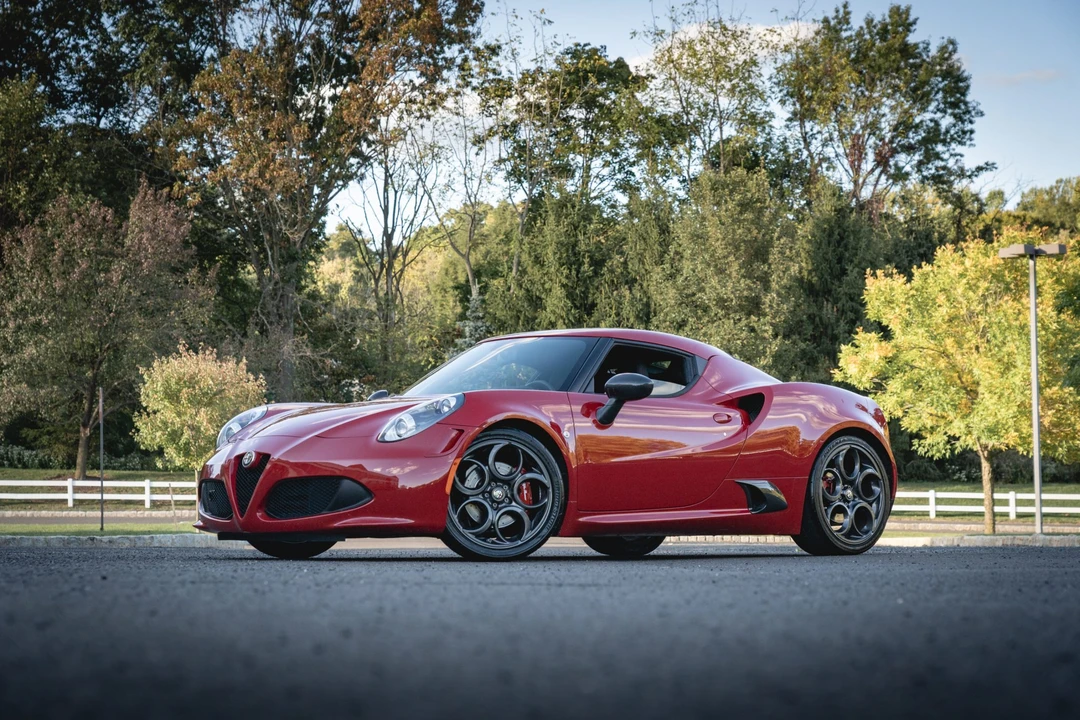 2015 Alfa Romeo 4C Coupe - Image 2 of 31