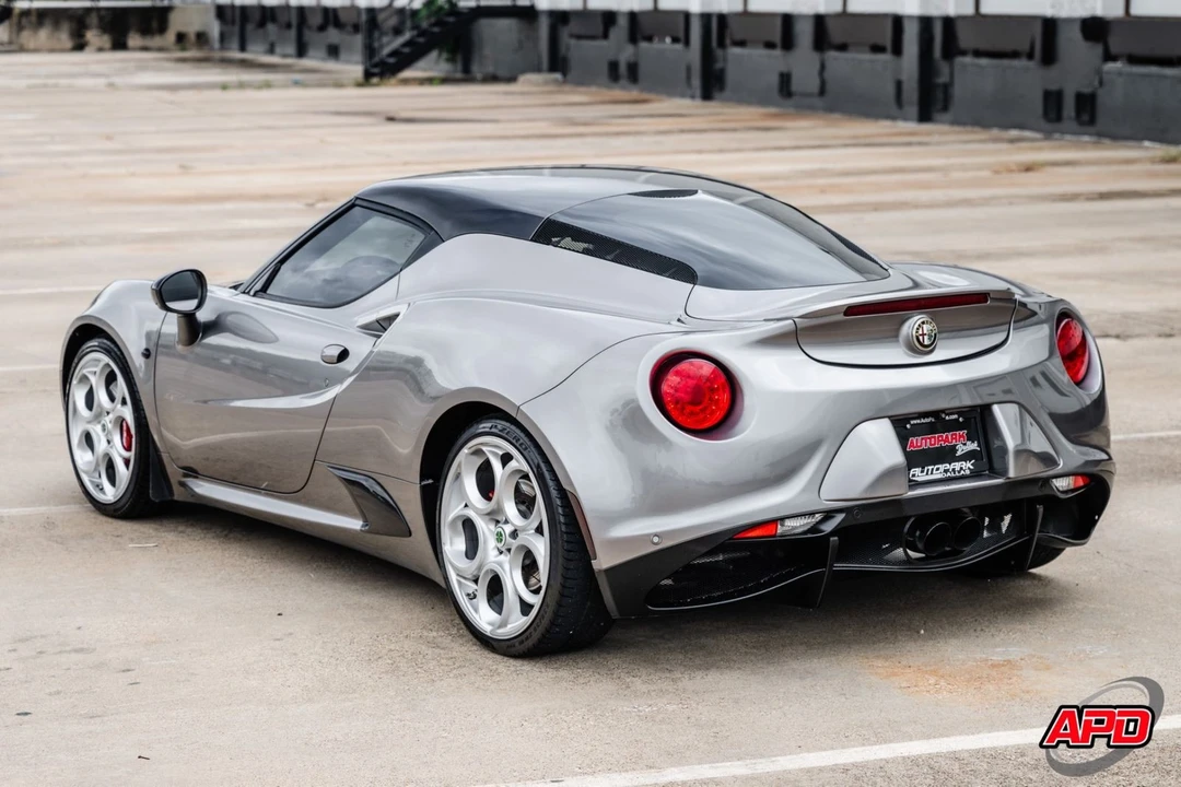 2015 Alfa Romeo 4C - Image 9 of 12