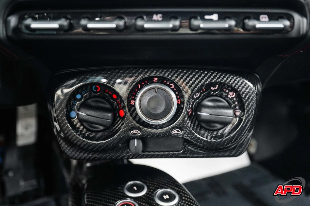 2015 Alfa Romeo 4C - Image 12 of 12