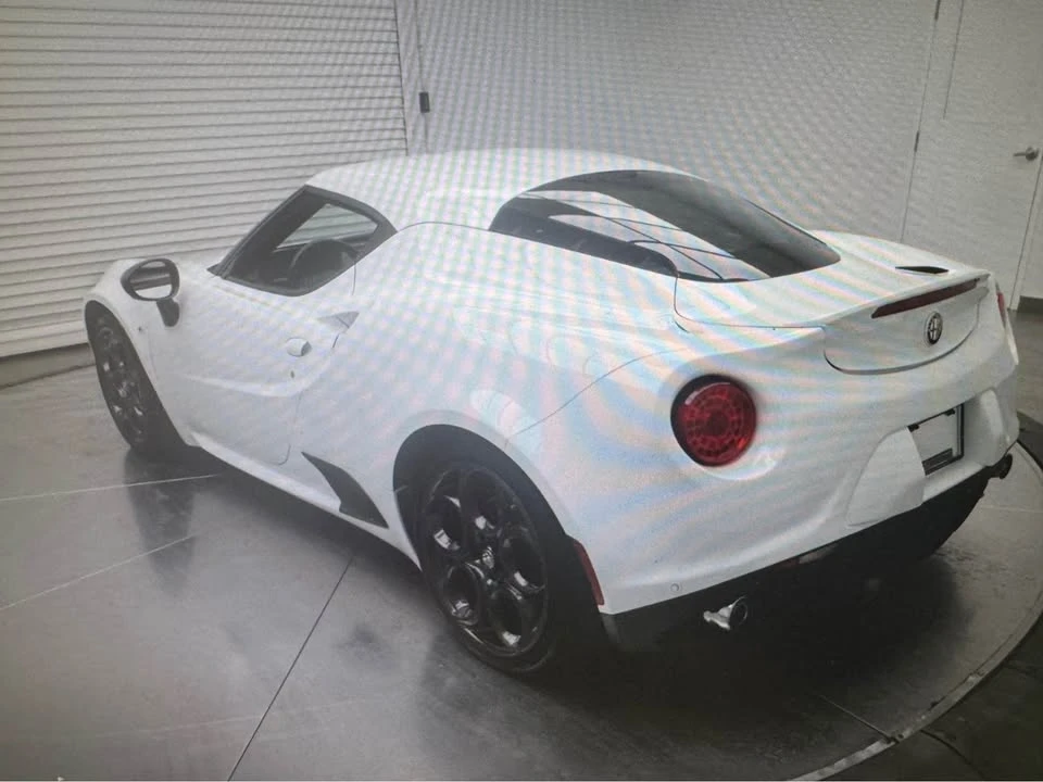 2015 Alfa Romeo 4C Coupe - Image 4 of 8
