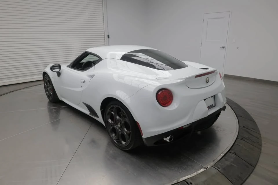 2015 Alfa Romeo 4C - Image 4 of 16
