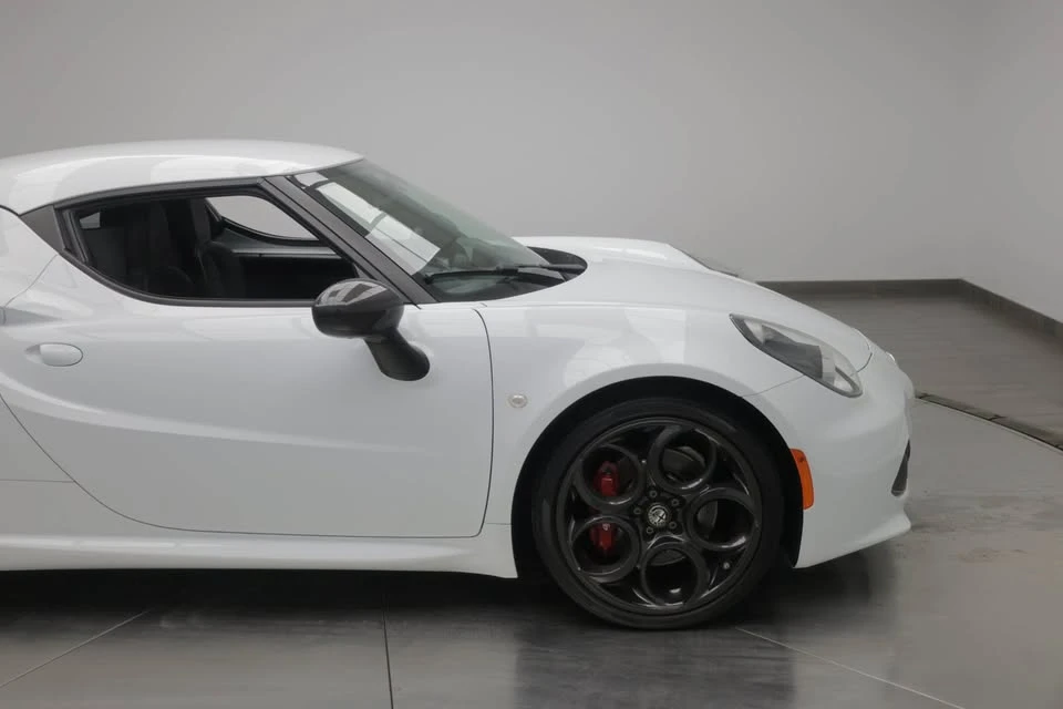 2015 Alfa Romeo 4C - Image 2 of 16