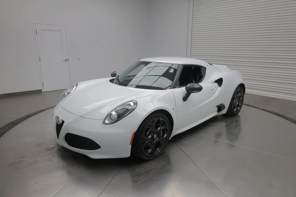 2015 Alfa Romeo 4C - Image 3 of 16