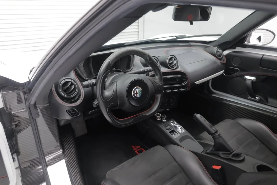 2015 Alfa Romeo 4C - Image 8 of 16
