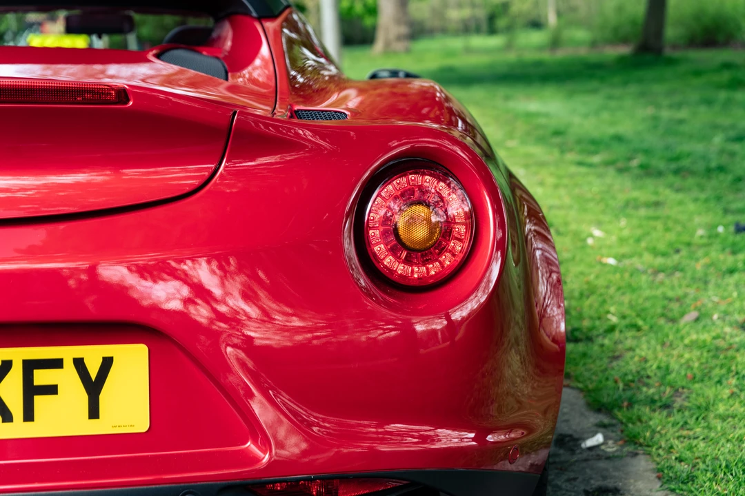 2015 Alfa Romeo 4C Spider - Image 28 of 31