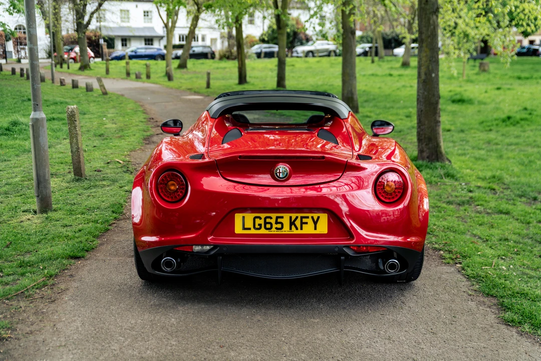 2015 Alfa Romeo 4C Spider - Image 6 of 31