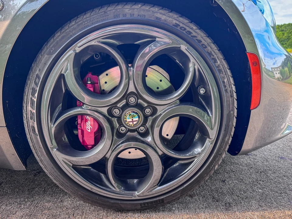 2015 Alfa Romeo 4C Spider - Image 21 of 31