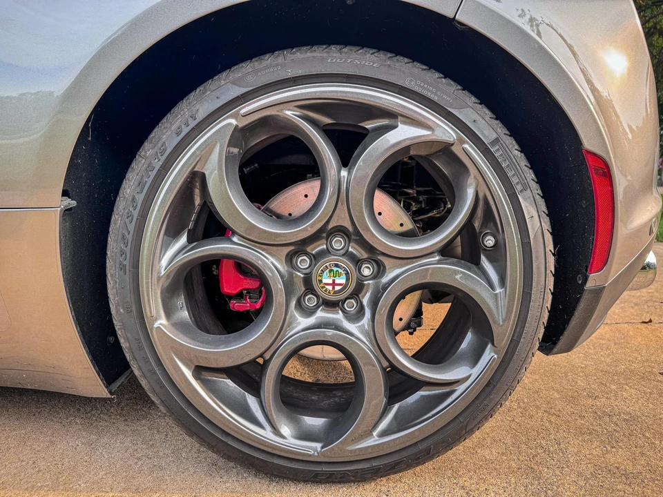 2015 Alfa Romeo 4C Spider - Image 19 of 31