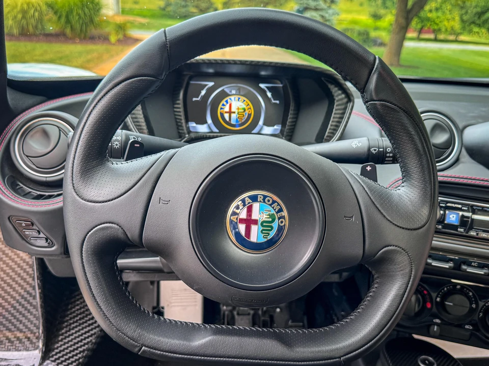 2015 Alfa Romeo 4C Spider - Image 29 of 31