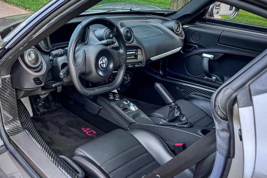 2015 Alfa Romeo 4C Spider - Image 22 of 31