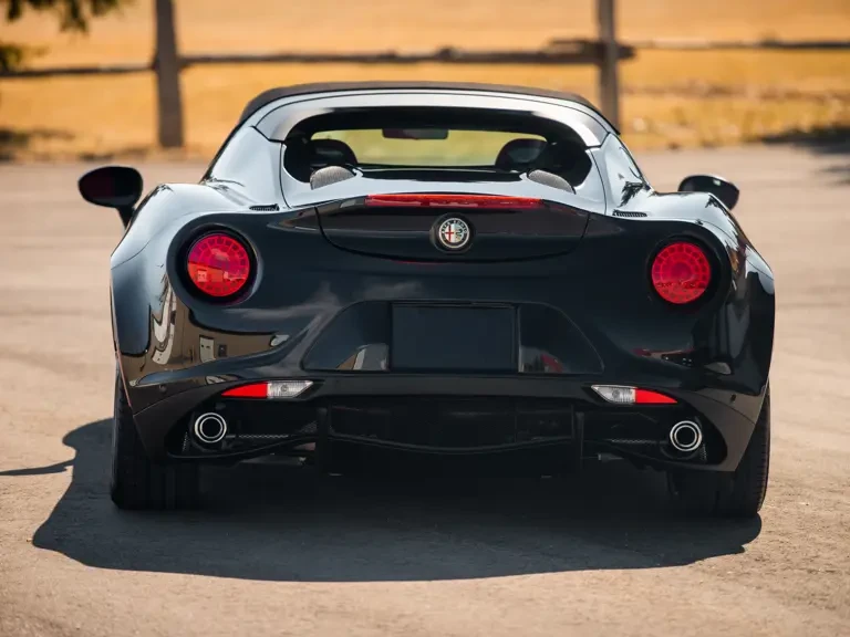 2015 Alfa Romeo 4C Spider - Image 8 of 31