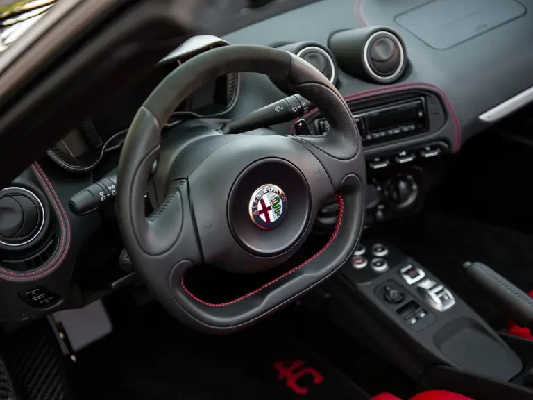 2015 Alfa Romeo 4C Spider - Image 27 of 31
