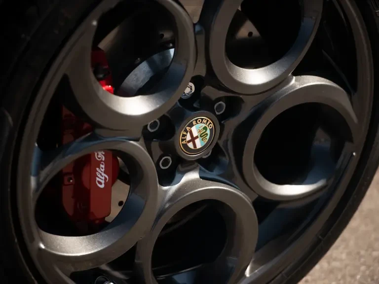 2015 Alfa Romeo 4C Spider - Image 12 of 31