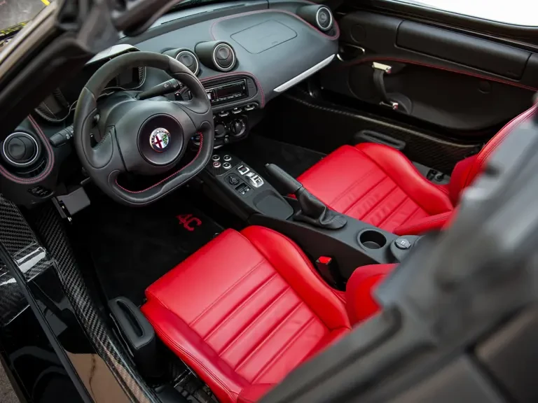 2015 Alfa Romeo 4C Spider - Image 5 of 31