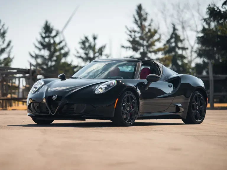 2015 Alfa Romeo 4C Spider - Image 2 of 31