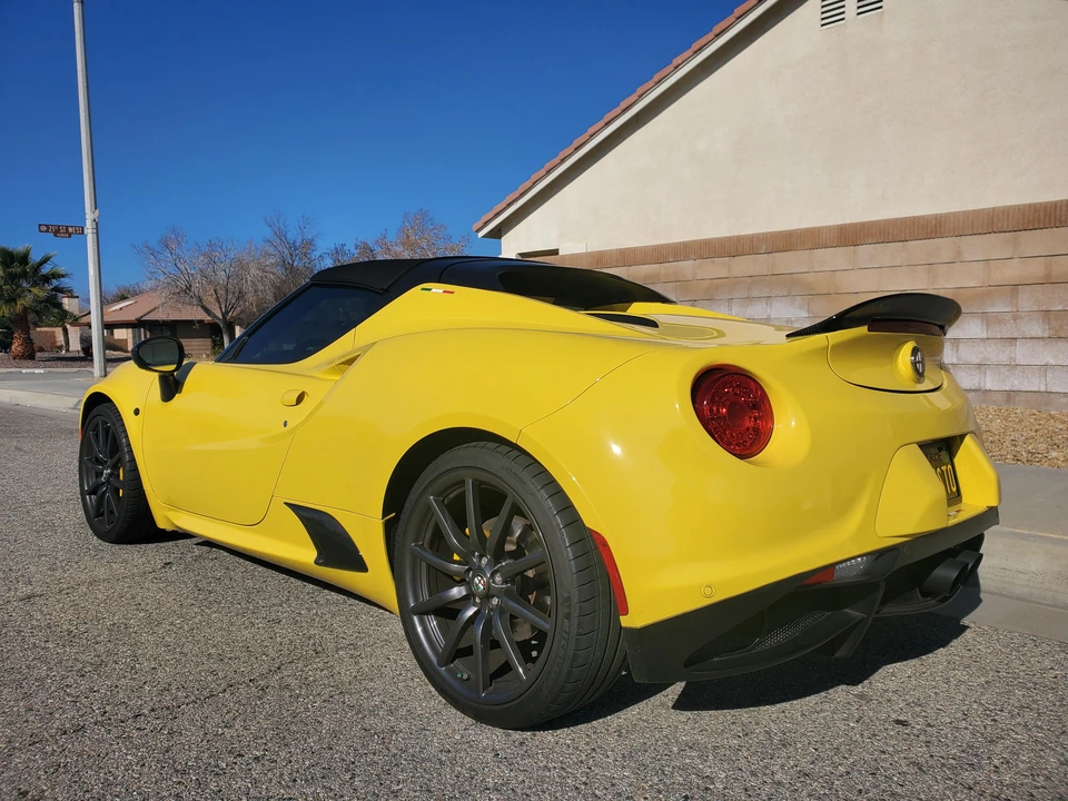 2015 Alfa Romeo 4C Spider - Image 11 of 31