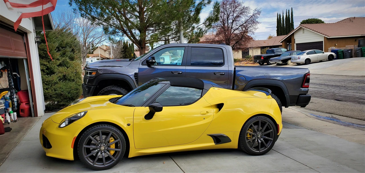 2015 Alfa Romeo 4C Spider - Image 8 of 31