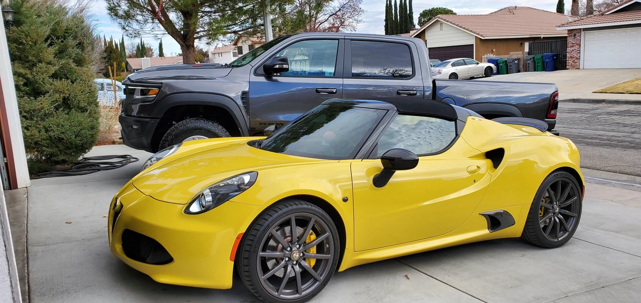 2015 Alfa Romeo 4C Spider - Image 7 of 31
