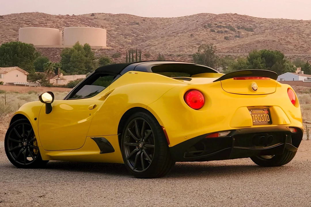 2015 Alfa Romeo 4C Spider - Image 4 of 31