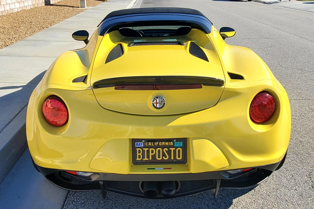 2015 Alfa Romeo 4C Spider - Image 5 of 31
