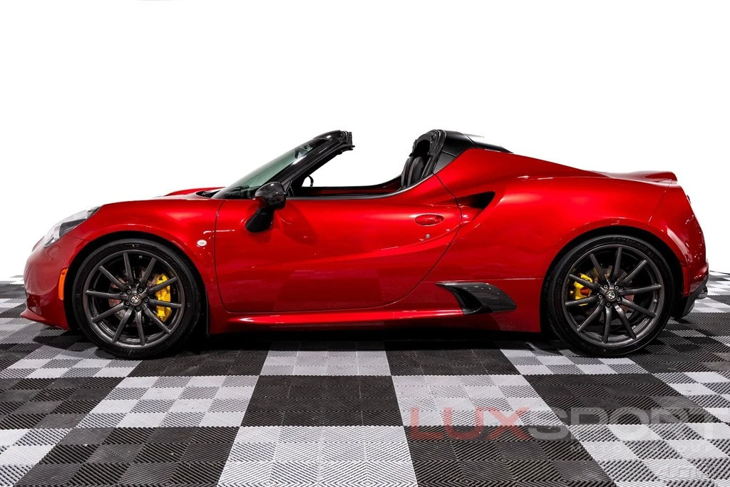 2015 Alfa Romeo 4C Spider - Image 2 of 21