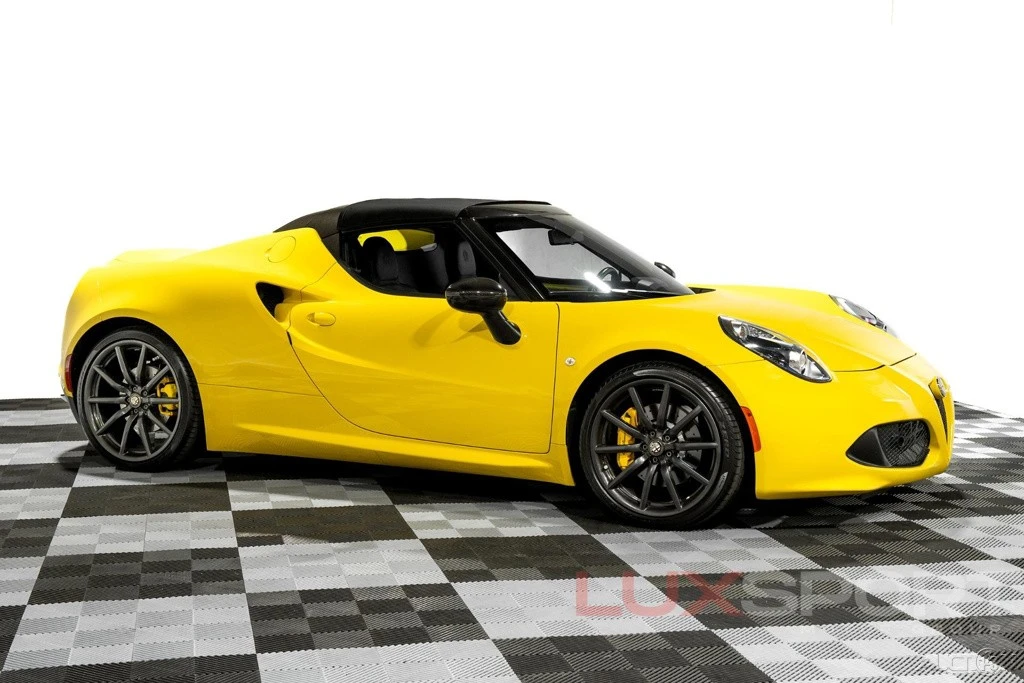 2015 Alfa Romeo 4C Spider - Image 9 of 24