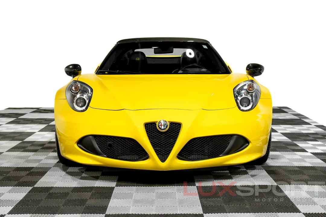 2015 Alfa Romeo 4C Spider - Image 10 of 31