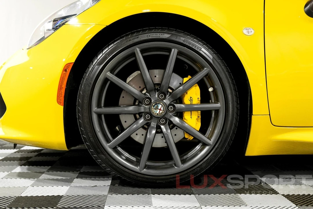 2015 Alfa Romeo 4C Spider - Image 13 of 31