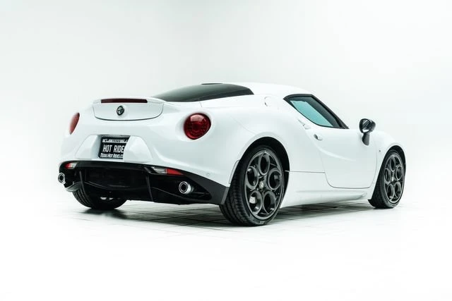 2015 Alfa Romeo 4C Coupe - Image 8 of 20