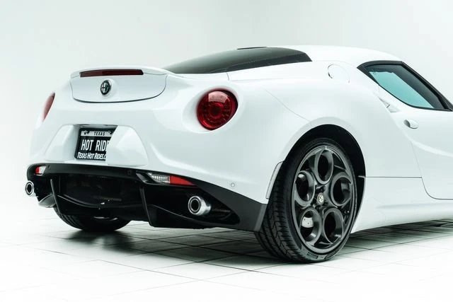 2015 Alfa Romeo 4C Coupe - Image 10 of 20