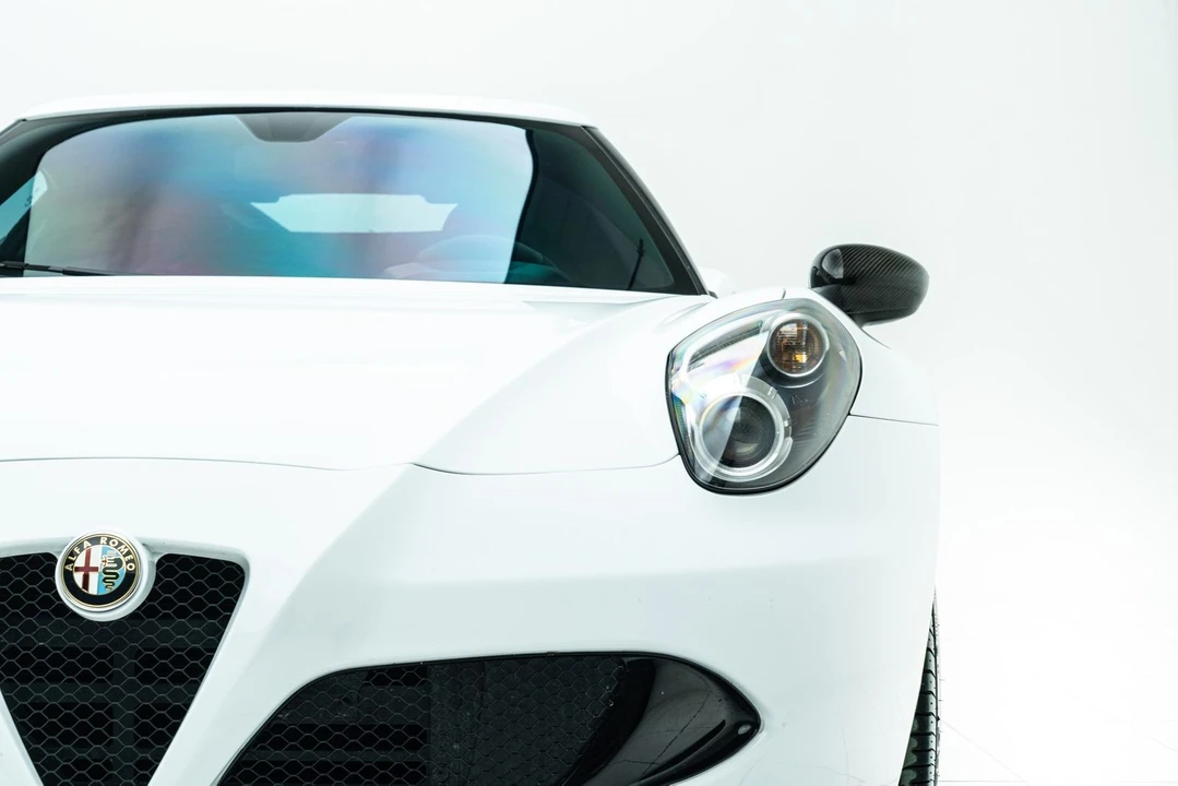 2015 Alfa Romeo 4C Coupe - Image 7 of 12