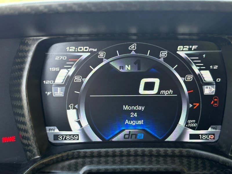 2015 Alfa Romeo 4C Coupe - Image 26 of 31