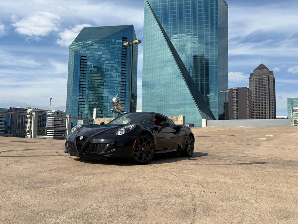 2015 Alfa Romeo 4C - Image 9 of 14