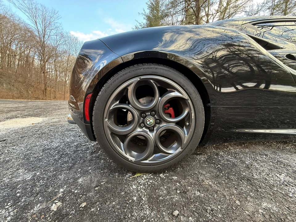 2015 Alfa Romeo 4C - Image 28 of 31