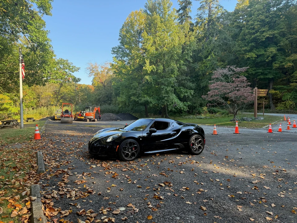 2015 Alfa Romeo 4C - Image 11 of 31