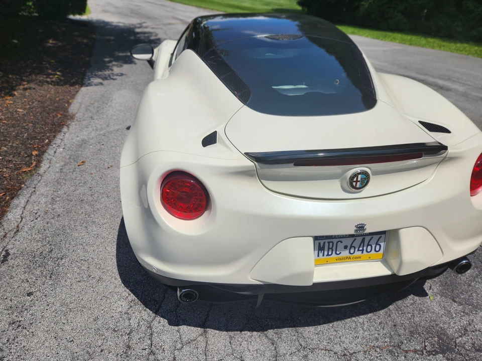 2015 Alfa Romeo 4C Coupe - Image 7 of 31
