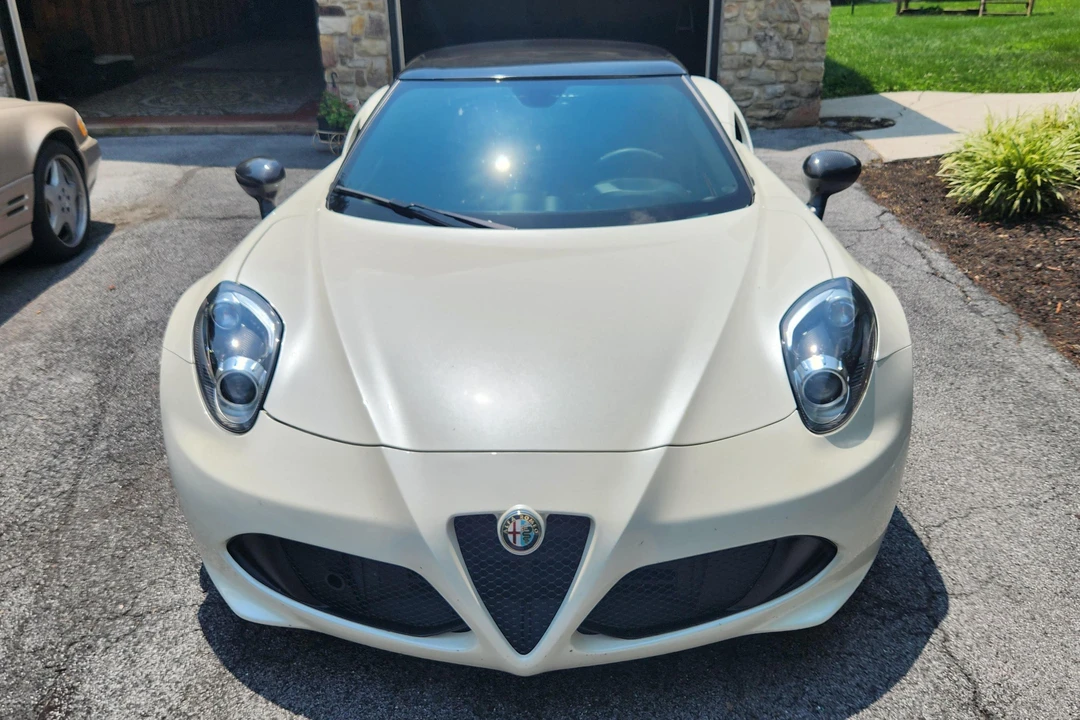2015 Alfa Romeo 4C Coupe - Image 2 of 31